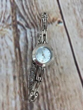 Vintage Quartz Bracelet Watch Silver White Dial Small Wrist Watch